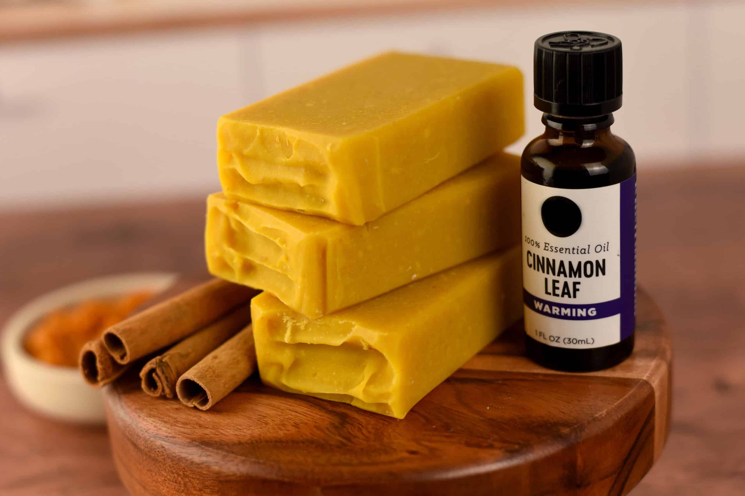 Sabonete de processo frio de abóbora e canela – Lovin Soap Studio