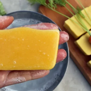 Sabonete Caseiro de Cenoura Cold Process