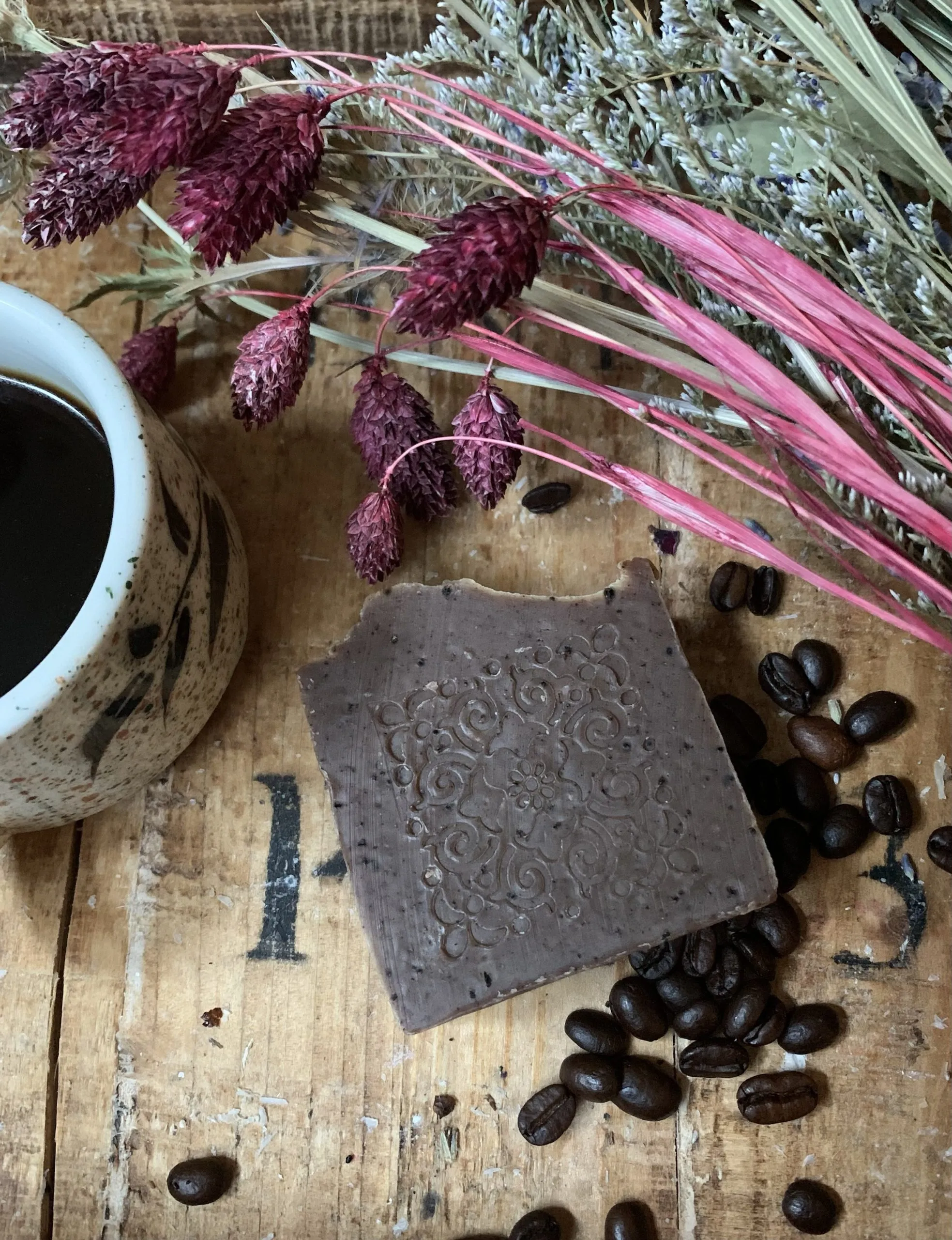 Como Fazer Sabonete Esfoliante e Hidratante Café com Chocolate