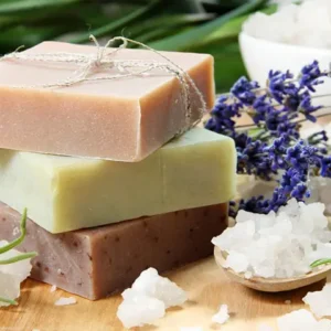 Sabonete de argila rosa: por que ele virou tendência em peles sensíveis