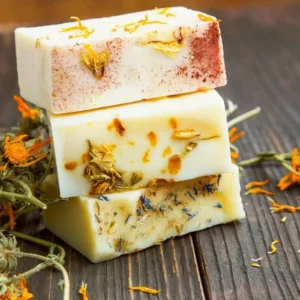 Aprenda a Fazer Sabonete Com Restos de Óleos e Economize Muito