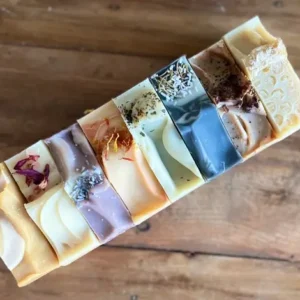 Por Que o Sabonete Artesanal é Melhor Que o Industrial? Veja o Comparativo