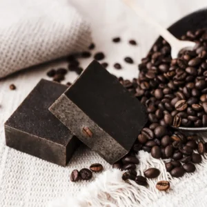 Por que o sabonete de café está virando febre entre quem faz cosmético natural