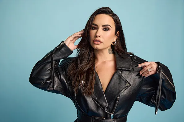 Demi Lovato revela o segredo para manter a sobriedade: "Estar rodeada das pessoas certas" 1 Demi Lovato revela o segredo para manter a sobriedade: "Estar rodeada das pessoas certas"