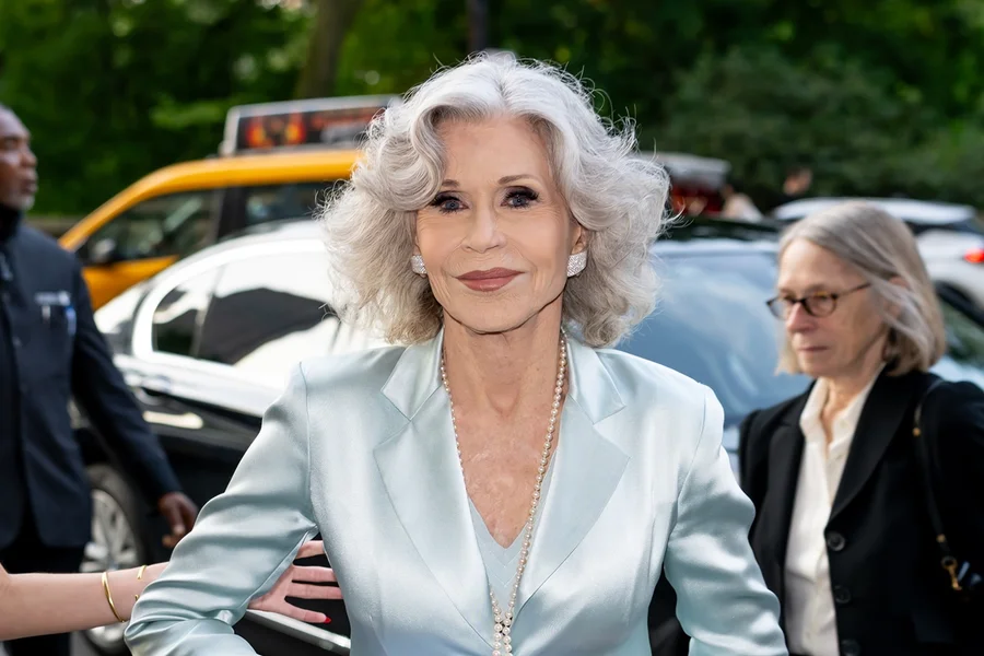 Jane Fonda, aos 88 anos, revela seus segredos para uma vida longa e cheia de bem-estar: Exercício e curiosidade são a chave