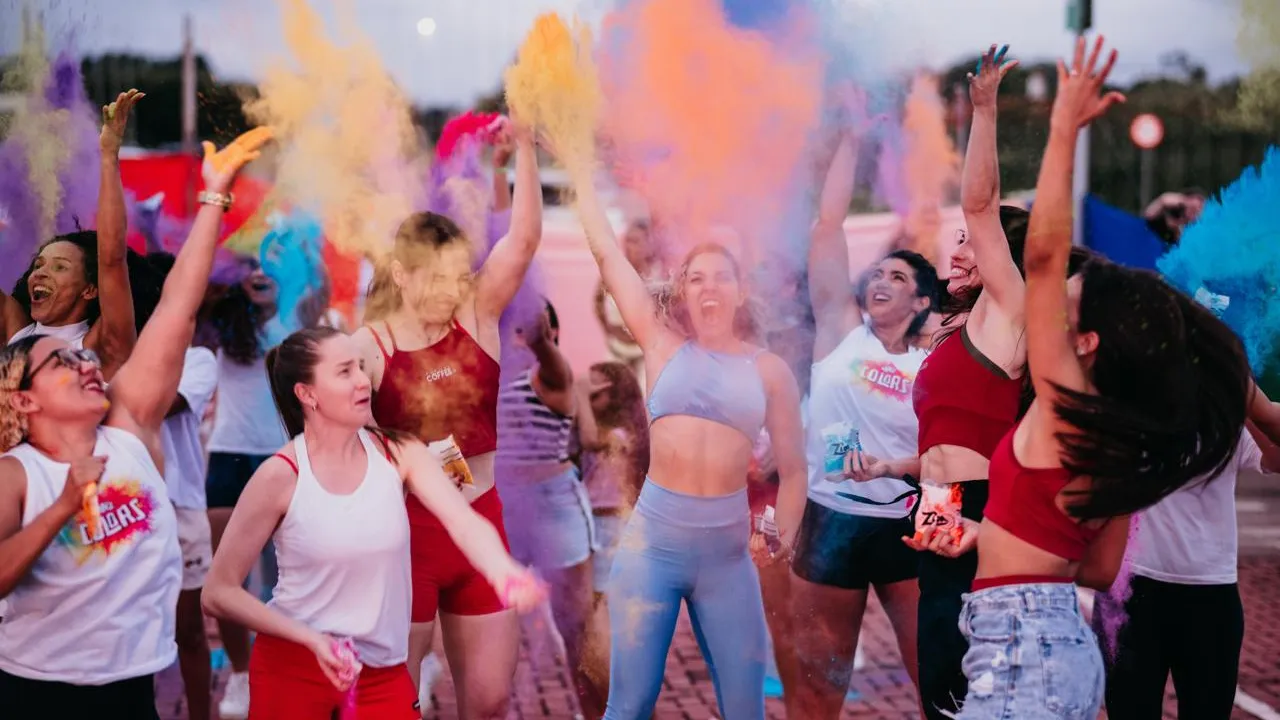 FitDance Colors 2026: Aula especial de Dia da Mulher em SP celebra movimento, saúde e conexão social