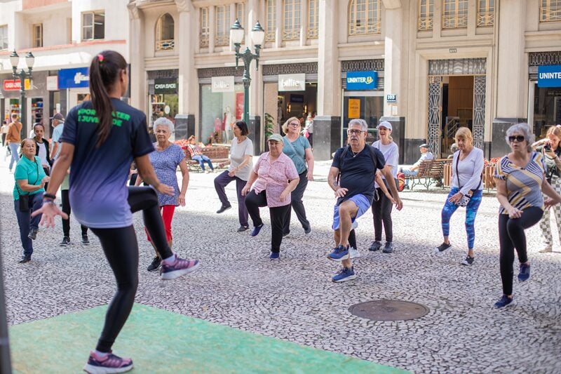 Aulões Gratuitos no Barigui e Cajuru: Curitiba Promove Semana Contra o Sedentarismo com Atividades ao Ar Livre