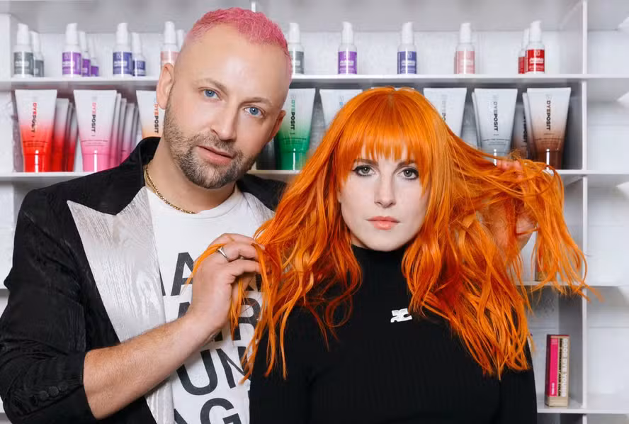 Hayley Williams: Como o Espírito Punk e a Autenticidade Construíram um Império de Beleza com a Good Dye Young