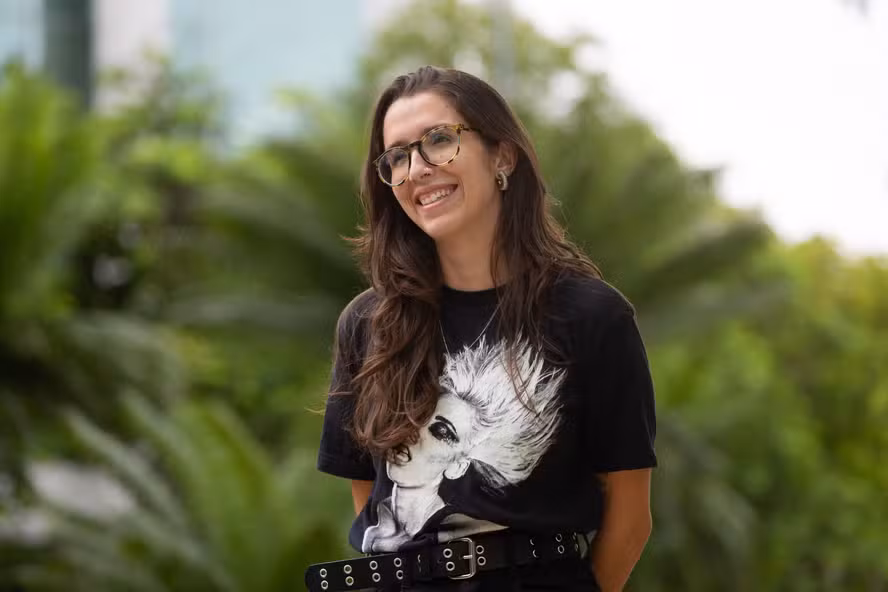 A Efervescência Coletiva: Entenda a Psicologia da Alegria Intensa em Shows e Festivais