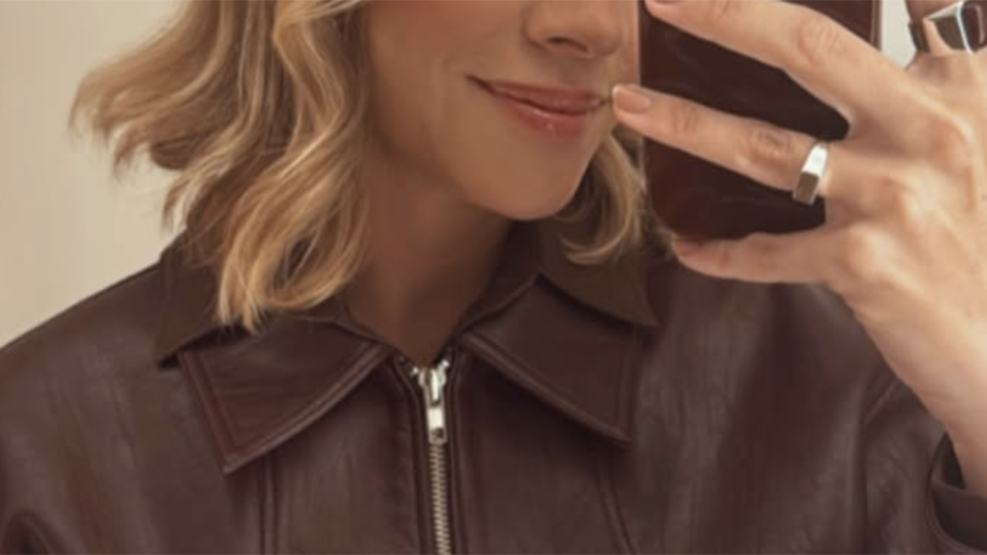 Aos 37 anos, ex-atriz da Globo Luma Costa se interna para 'combo da beleza' com sedação e lista impressionante de procedimentos