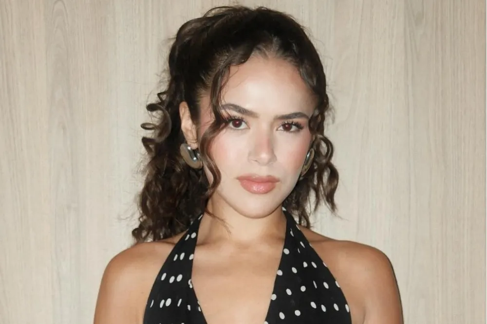 Maisa Brilha no Lollapalooza 2026 com Look Boho Chic de Marca Mineira de Bordados Artesanais