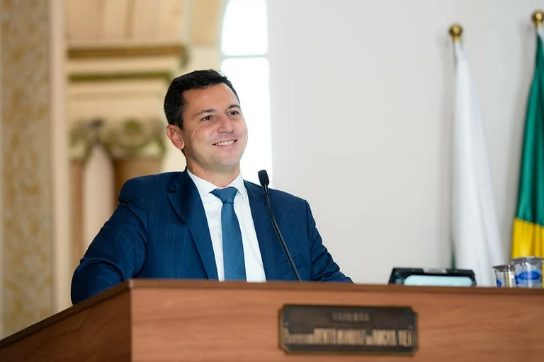 Câmara de Curitiba Aprova Política de Bem-Estar e Felicidade: O Que Isso Significa para os Moradores?