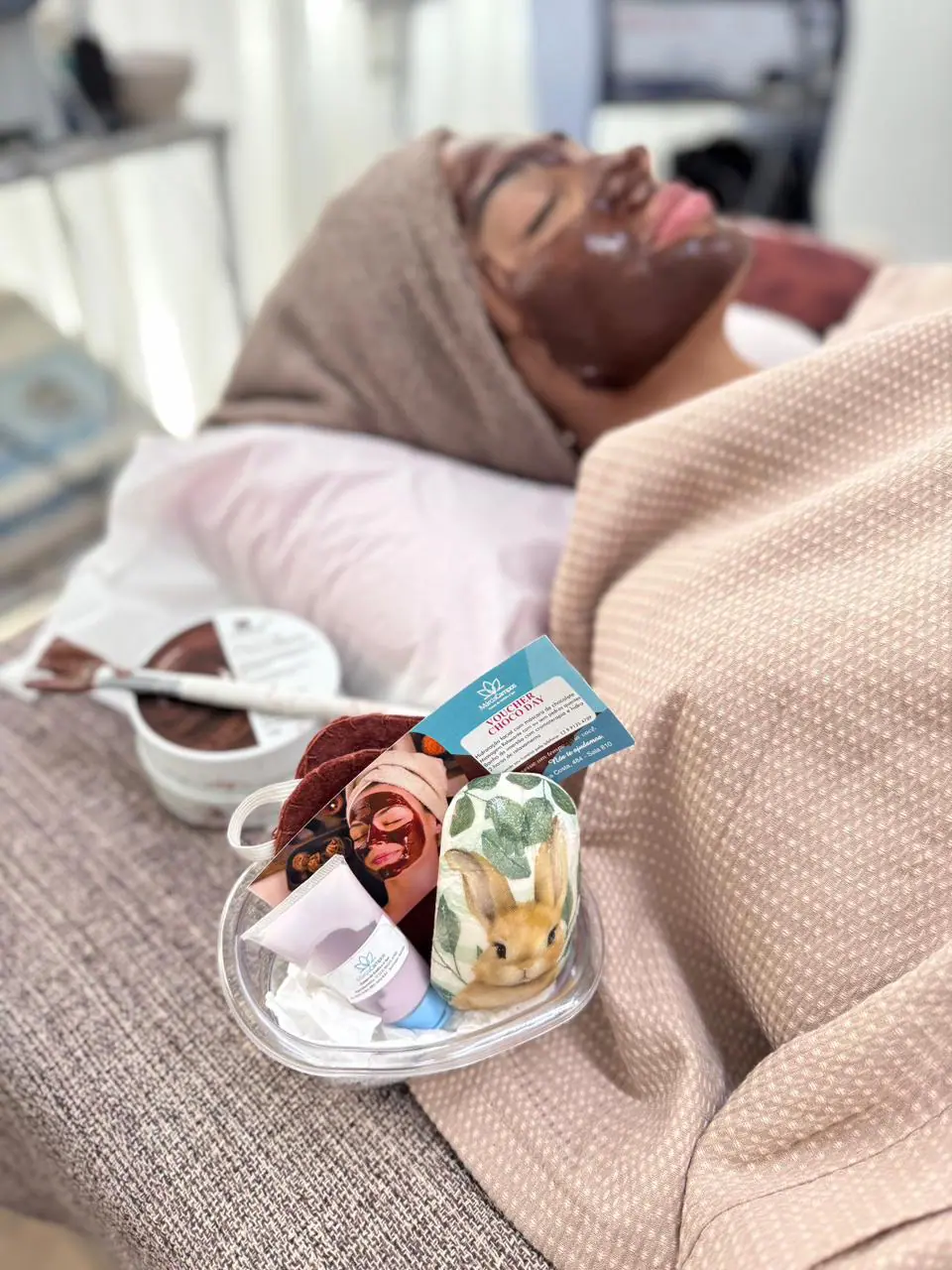 Chocolate: Descubra os 7 Benefícios Surpreendentes do Cacau para uma Pele Radiante e Bem-Estar Profundo