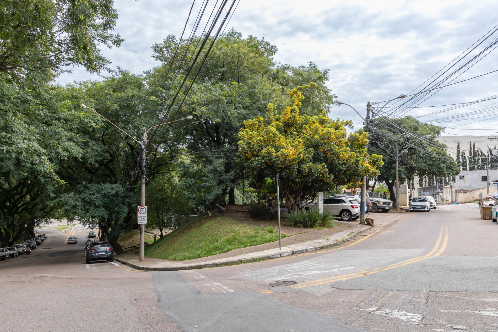 Jardim Petrópolis: Praça Professora Edmira Silva é revitalizada com foco em segurança e lazer para a comunidade