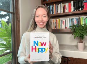 Desmistificando a Felicidade: Novo Livro Propõe Revolução no Conceito de Bem-Estar Pessoal